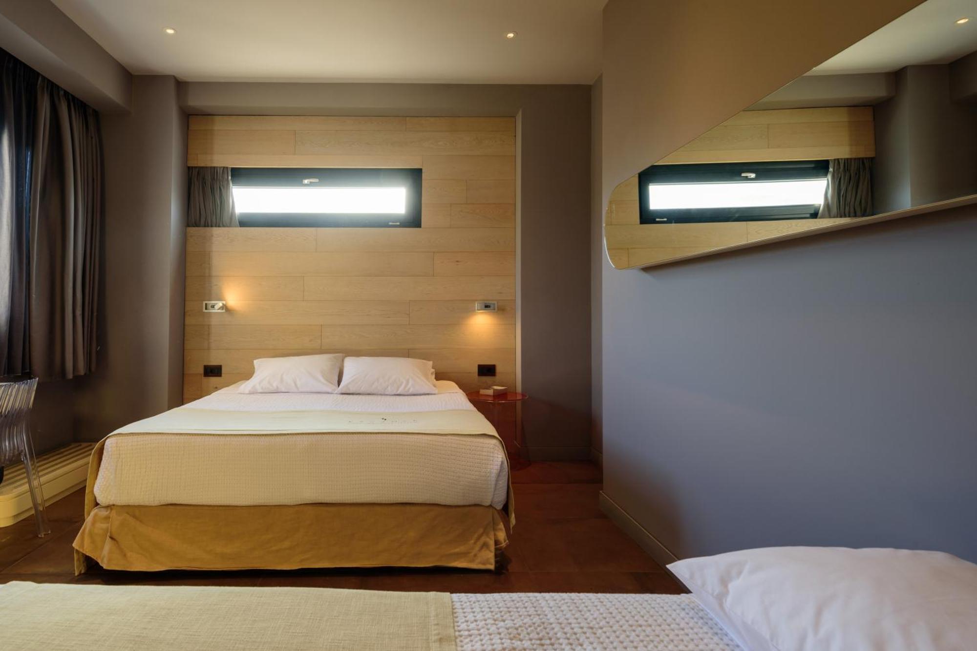 Essence Hotel Ioannina Bagian luar foto