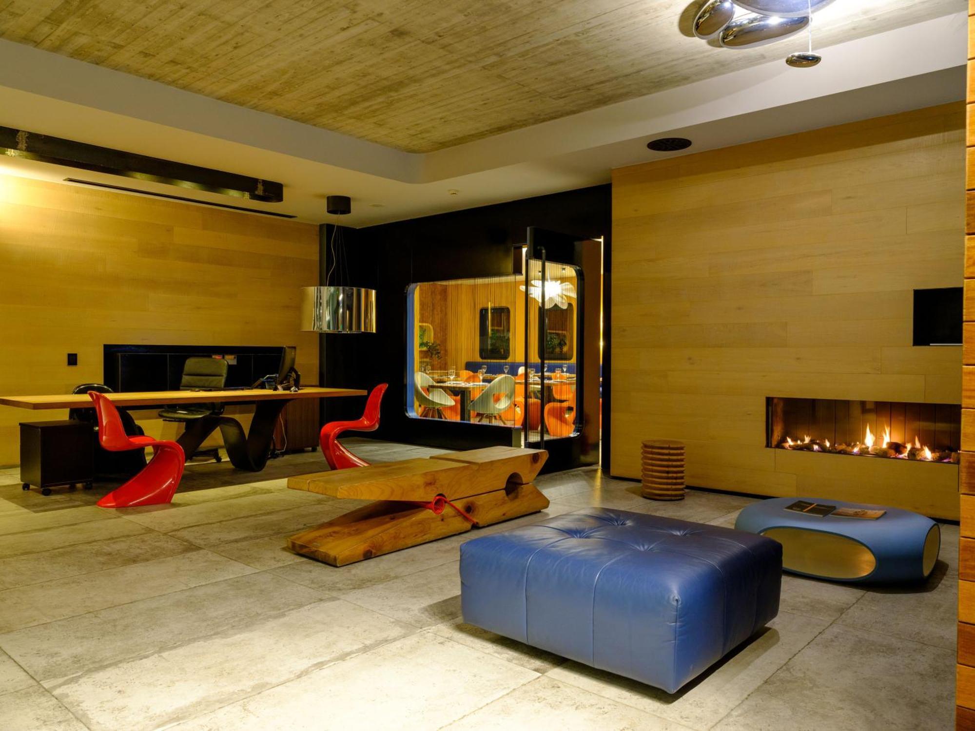 Essence Hotel Ioannina Bagian luar foto