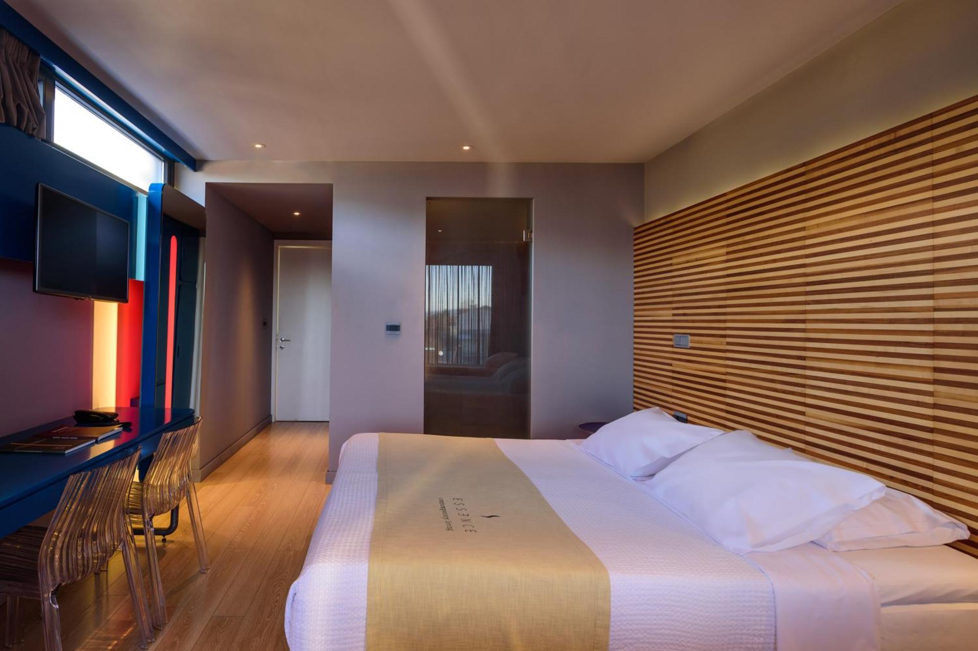 Essence Hotel Ioannina Bagian luar foto