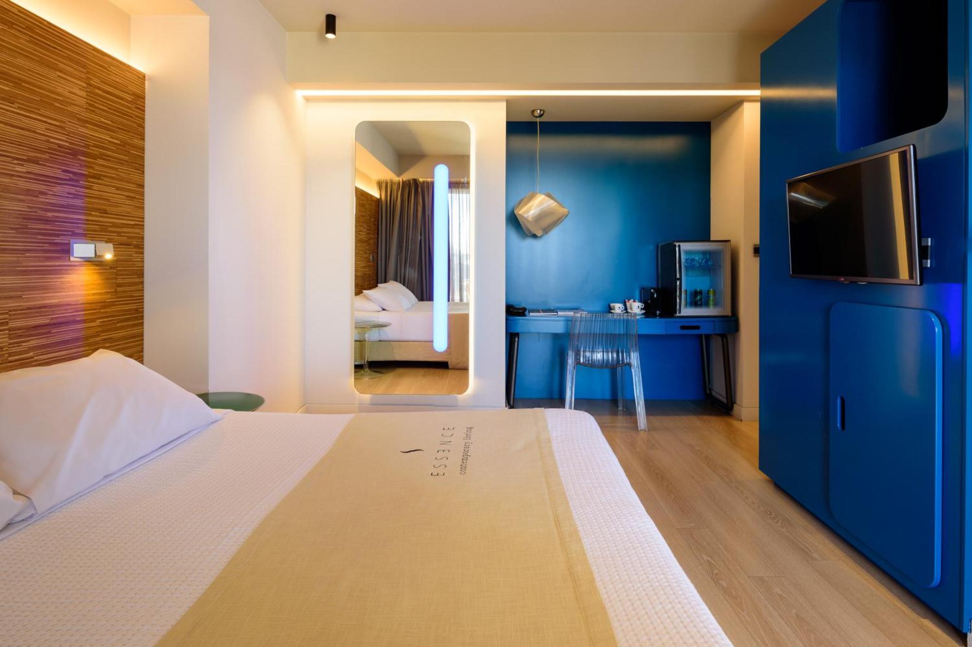 Essence Hotel Ioannina Bagian luar foto