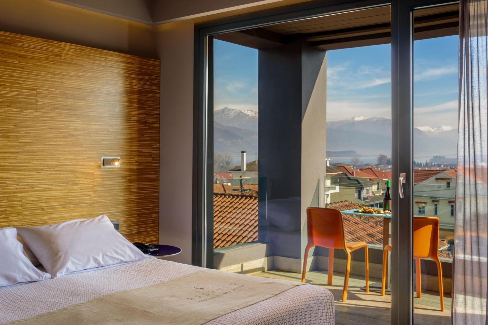 Essence Hotel Ioannina Bagian luar foto