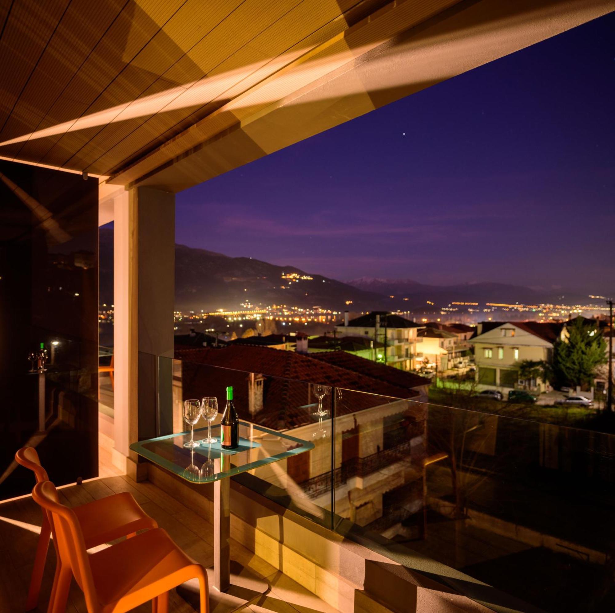 Essence Hotel Ioannina Bagian luar foto