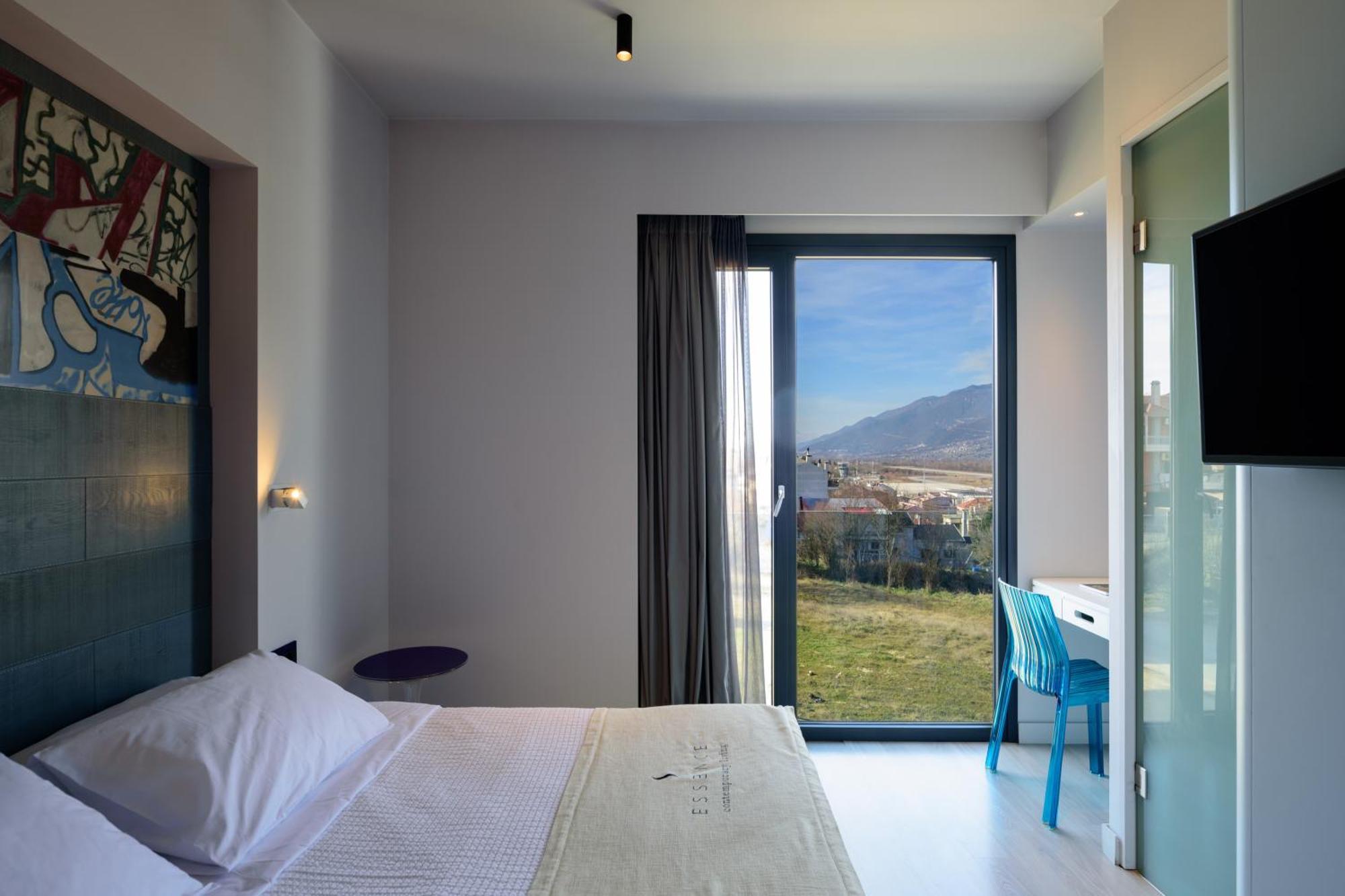 Essence Hotel Ioannina Bagian luar foto